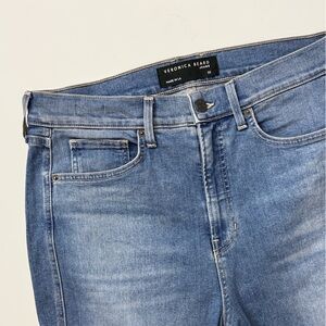 Veronica Beard Women's Sheridan Exaggerated Flare High Rise Jeans Size 32